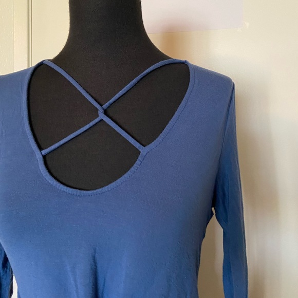 Blue Self Tie Crop Top - Picture 4 of 6